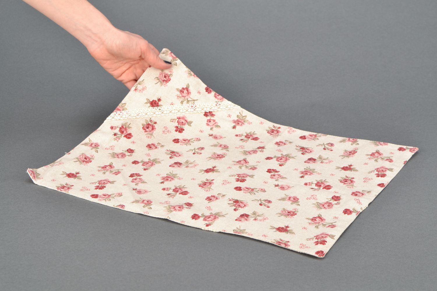 Decorative two-sided napkin made of cotton and polyamide with lace photo 2