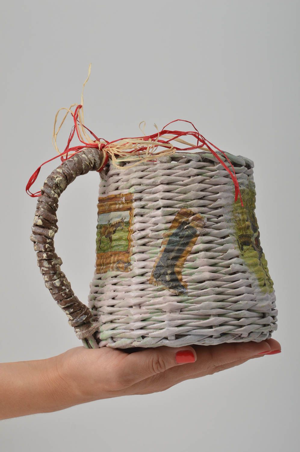 Плетеная корзина ручной работы декор интерьера подарочная корзина из бумаги фото 1
