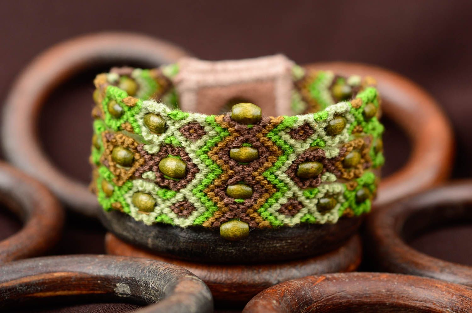 Модный браслет ручной работы браслет макраме зеленый красивый аксессуар макраме фото 1