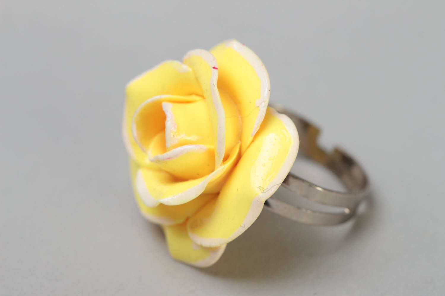 Handmade jewelry ring with polymer clay yellow rose flower and metal basis photo 3