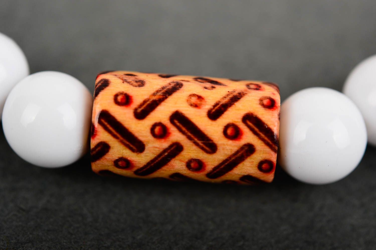 Handmade accessories beautiful white bracelet with beads beaded jewelry  photo 4
