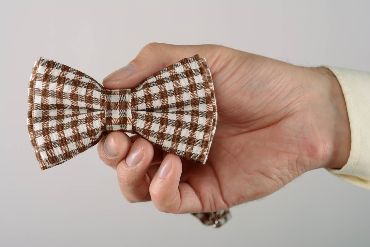 Checkered bow tie made of gabardine photo 5
