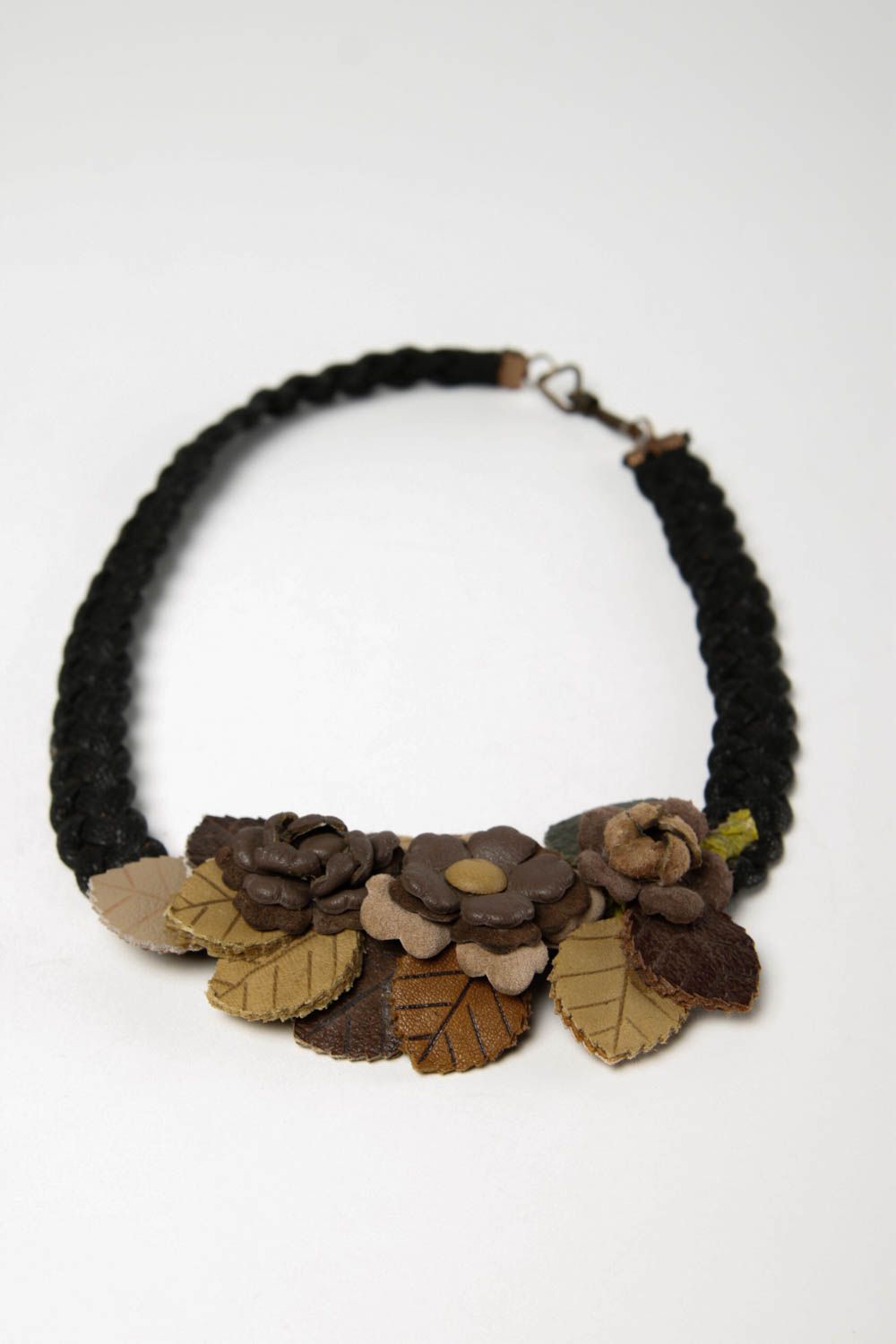 Collier en cuir naturel Bijou fait main floral noir-marron original Cadeau femme photo 3