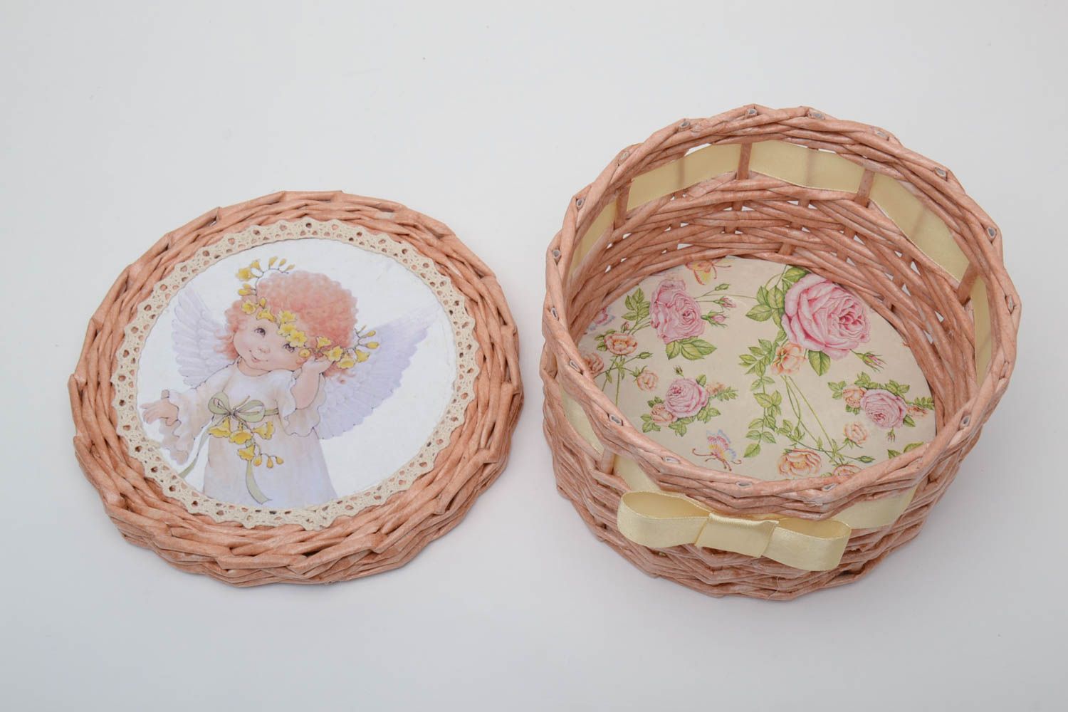 Round paper box for candies photo 4