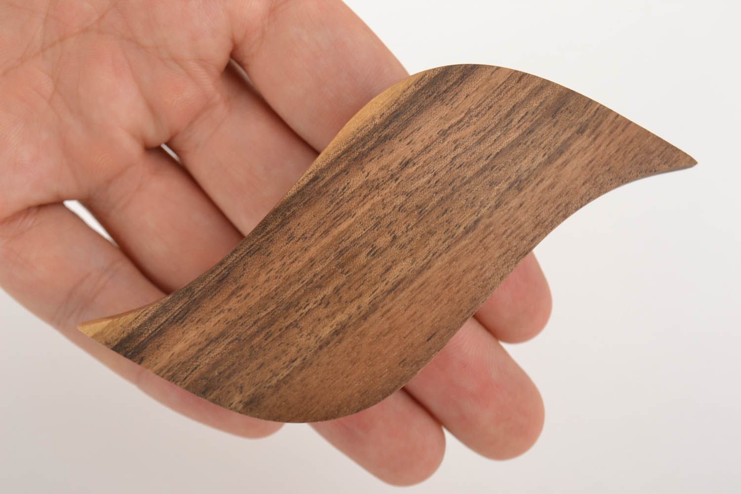 Barrette à cheveux en bois de noyer brune en forme originale pratique faite main photo 4