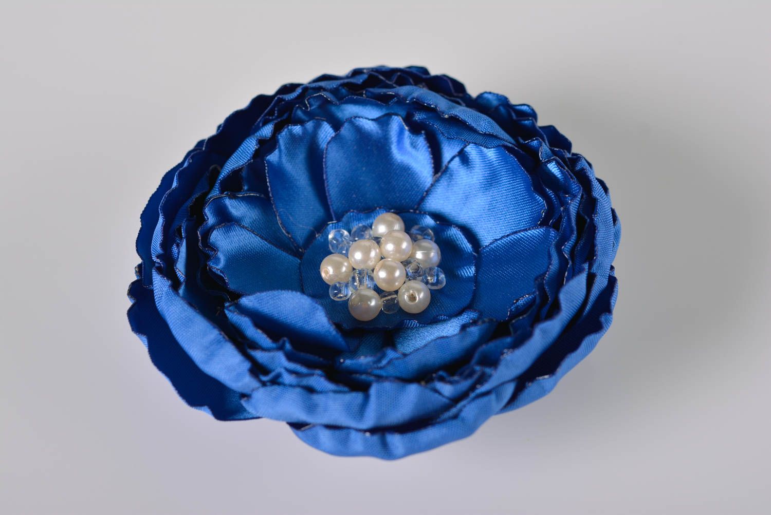 Barrette cheveux Accessoire femme Broche fleur bleue en satin perles fantaisie photo 4