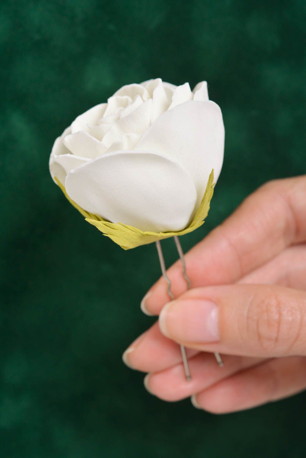 Handmade decorative hair pin with metal basis and foamiran white rose flower photo 5