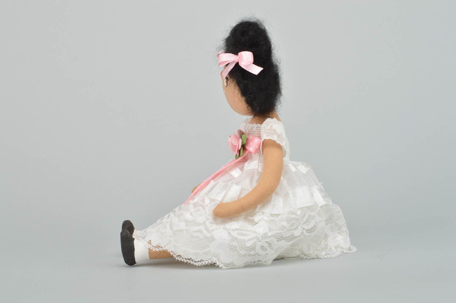 Bambola bella in stoffa fatta a mano pupazzo tessile originale decorativo foto 4