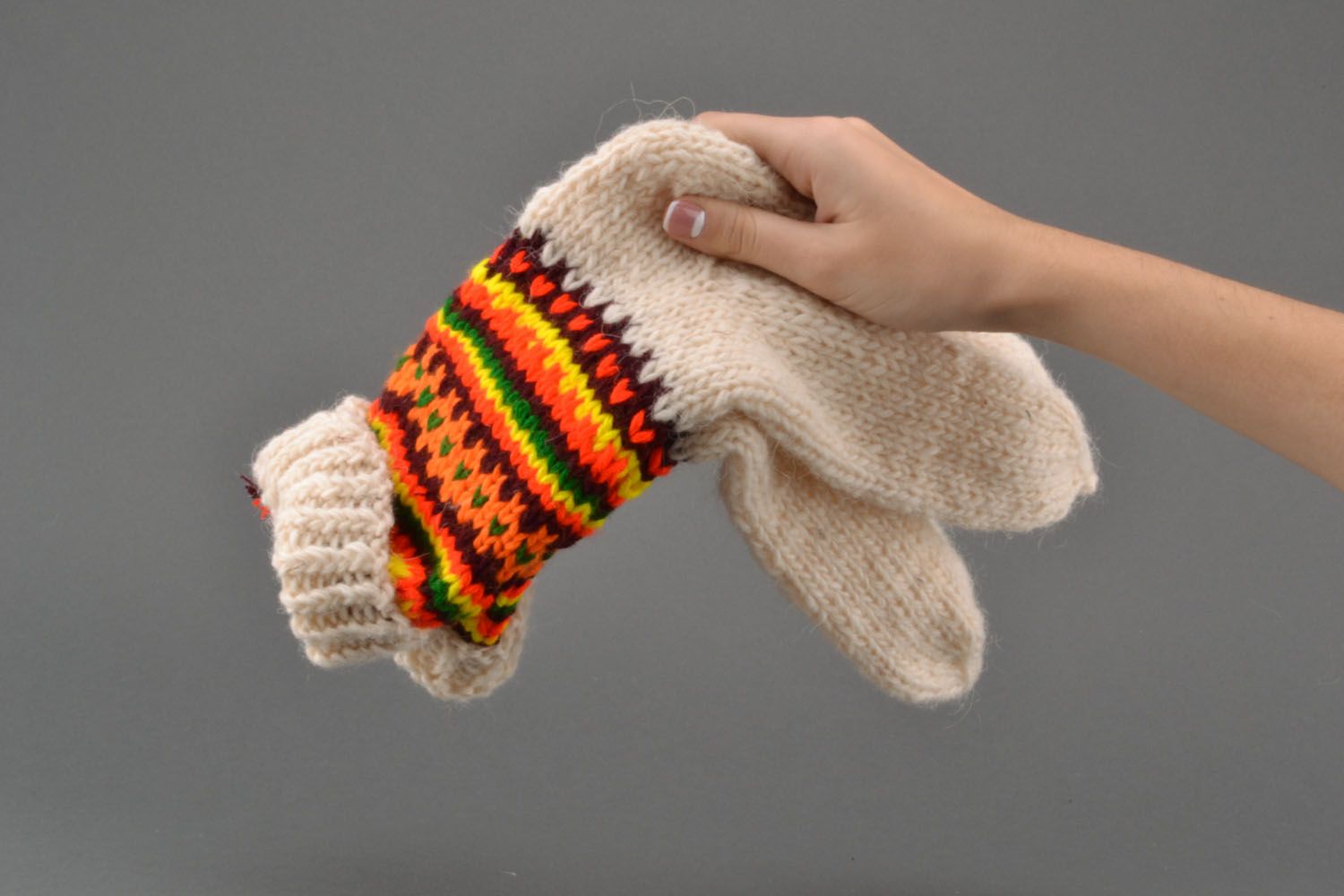 Calcetines de lana tejidos a mano con agujas	 foto 5
