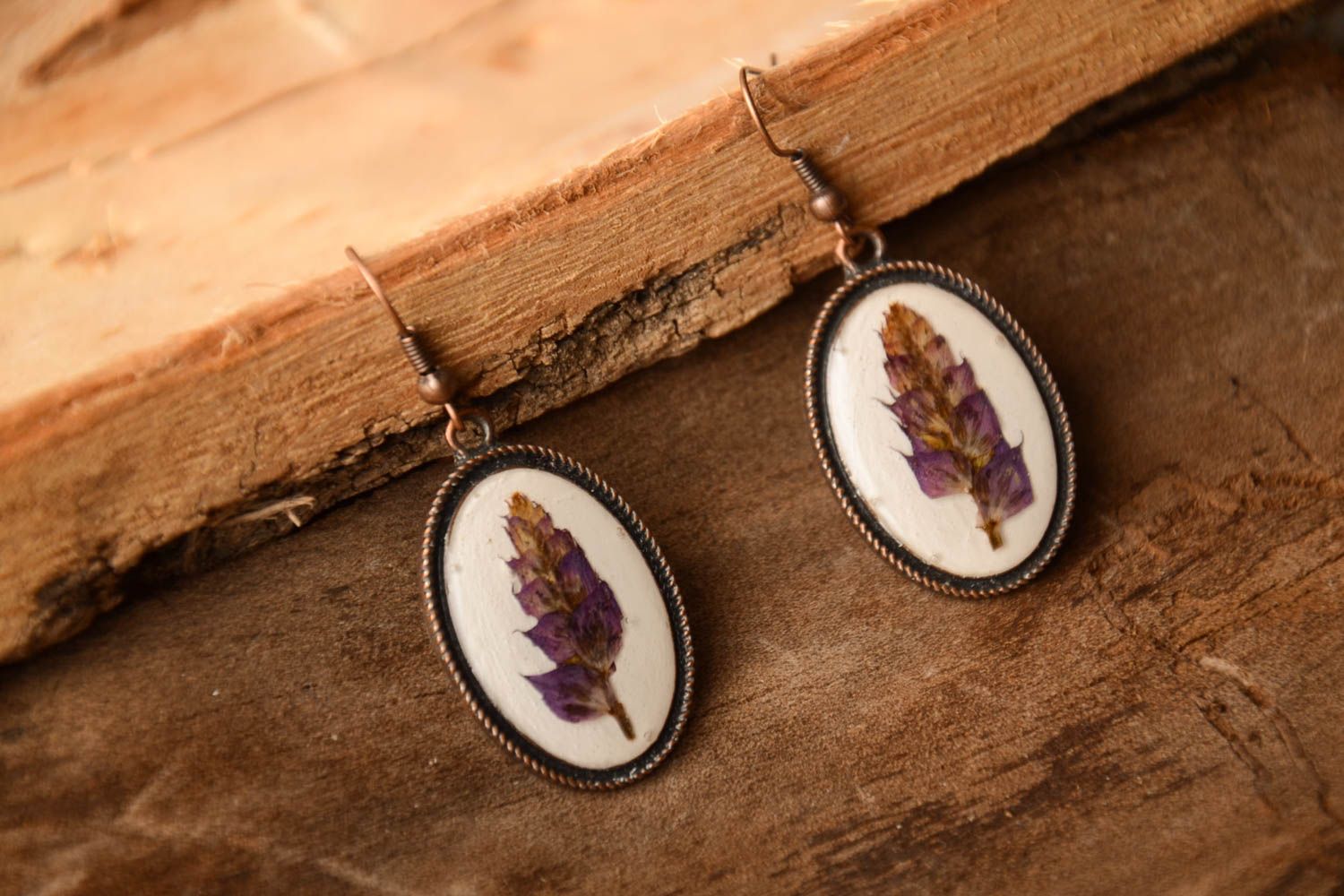 Handmade beautiful earrings dry flower earrings stylish elegant jewelry photo 1