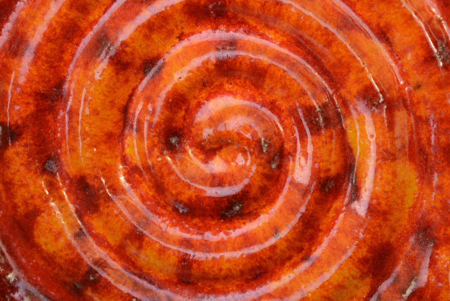 Prato talismã para interior de cerâmica feito de barro e coberto com esmalte Spiral foto 5