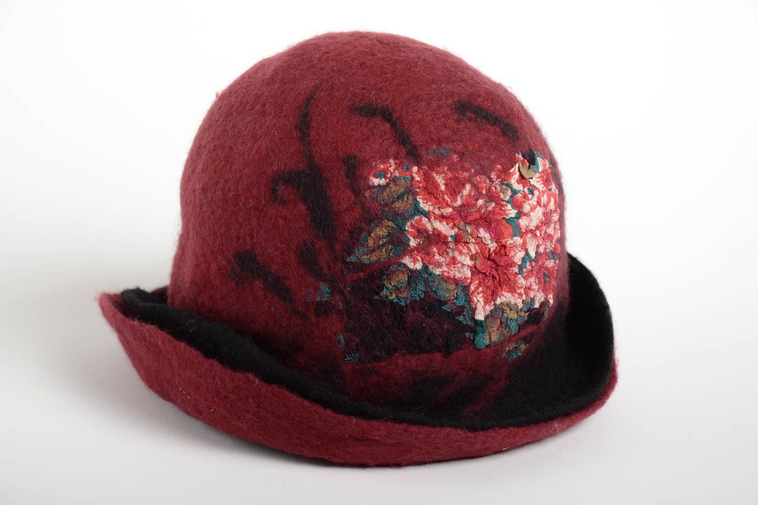 Chapeau bordeaux fait main Bonnet en laine feutrée original Vêtement femme photo 2