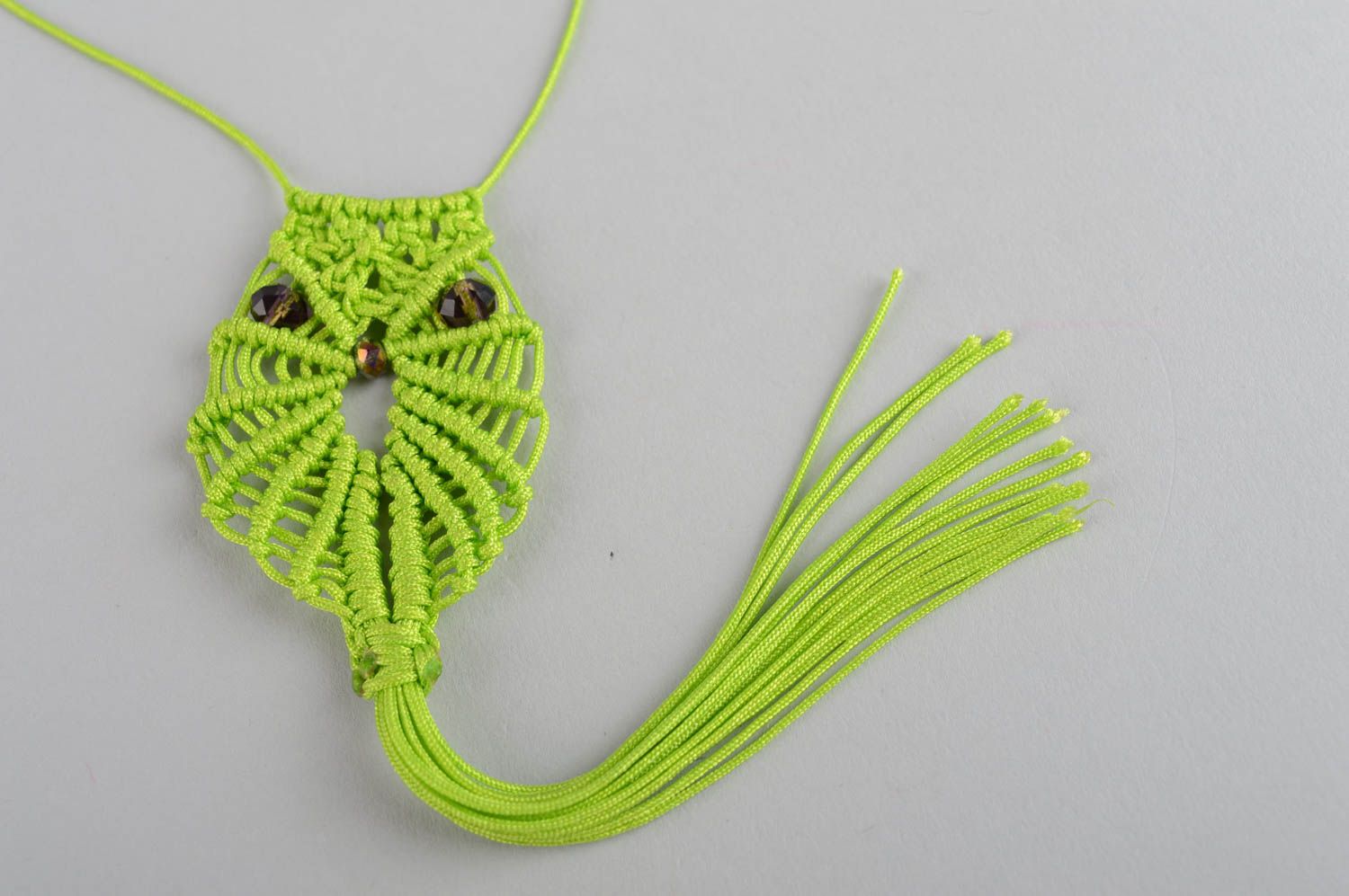 Pendentif hibou Bijou fait main tricoté en fils verts design Accessoire femme photo 3