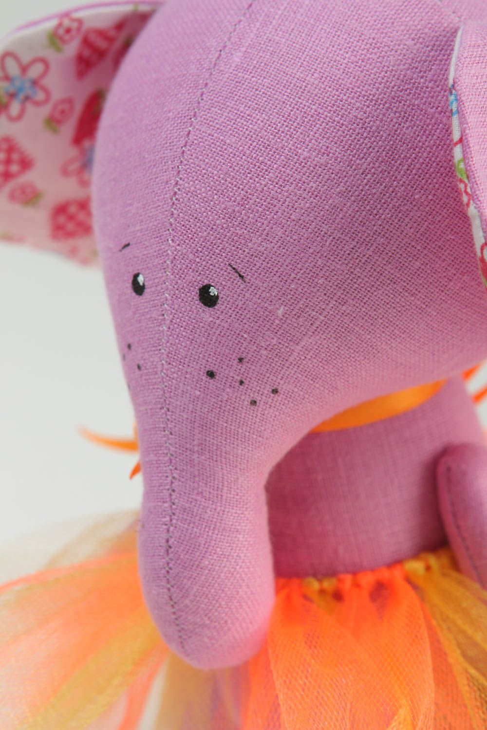 Peluche éléphant rose en tutu Jouet fait main textile déco Cadeau original photo 3
