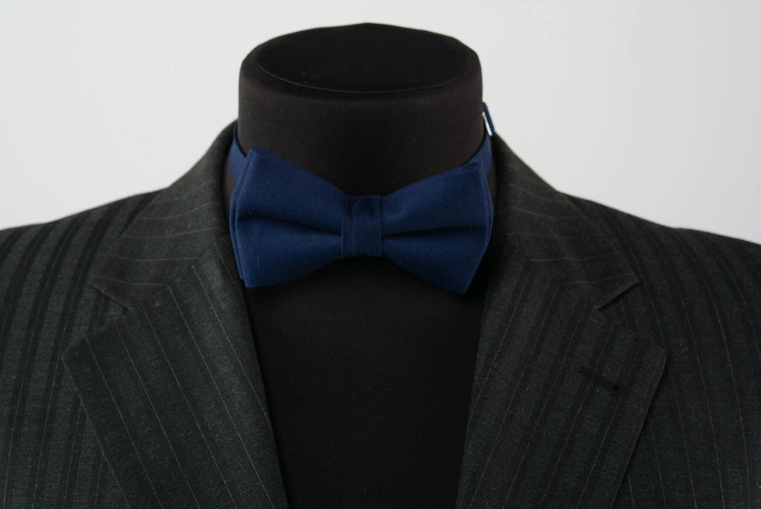 Dark blue gabardine bow tie  photo 2