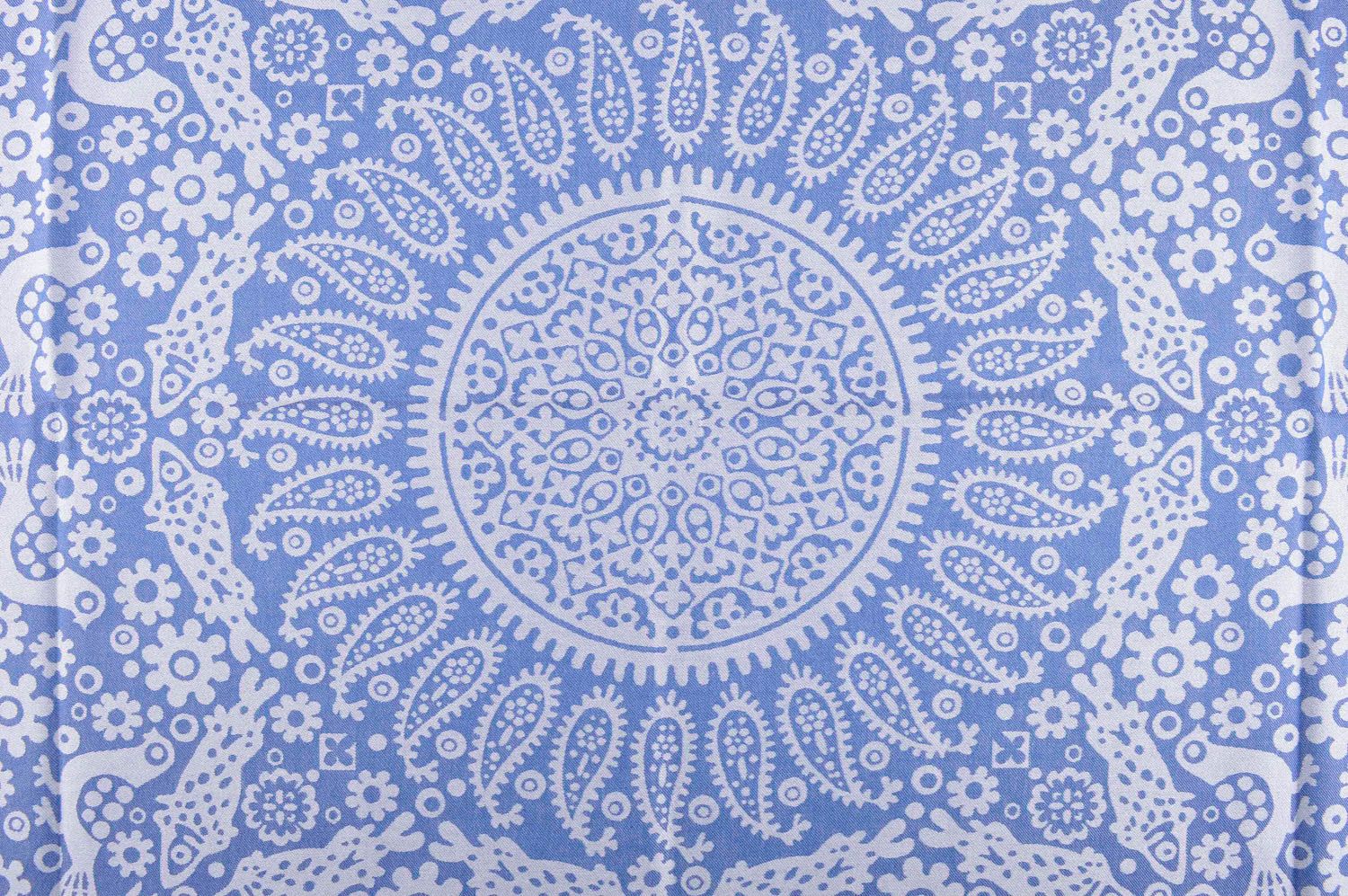 Nappe carrée faite main Textile maison coton bleue à motif blanc Déco maison photo 4
