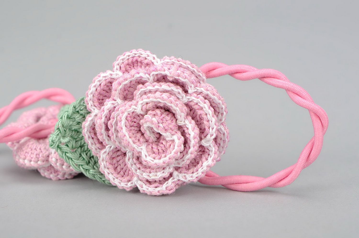 Set of knitted scrunchies Roses photo 1