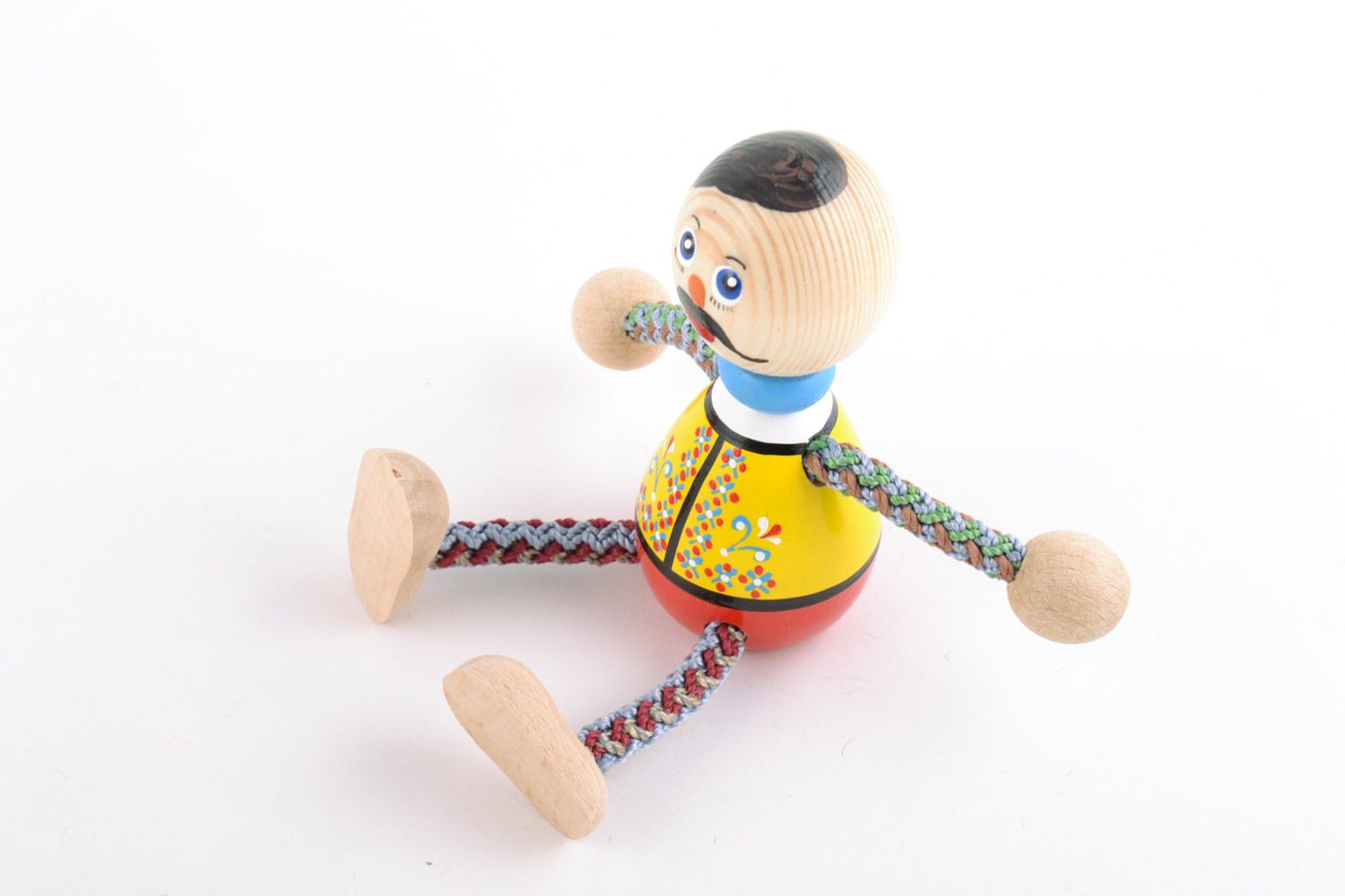 Деревянная игрушка чумак ручной работы с росписью эко-красками детская милая фото 5