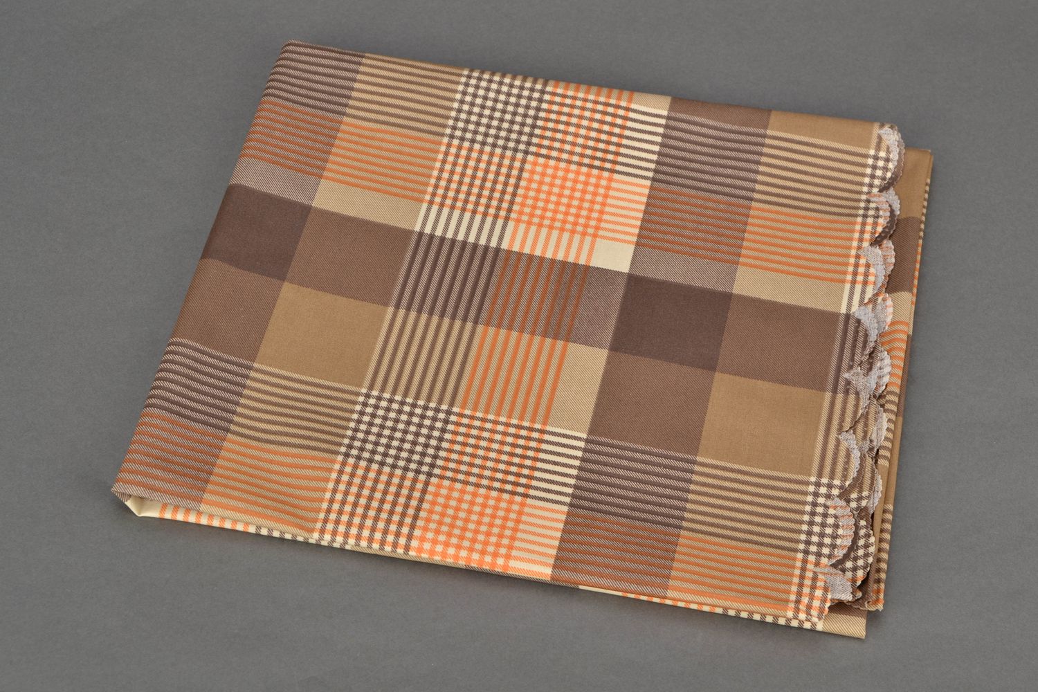 Handmade checkered fabric tablecloth photo 4
