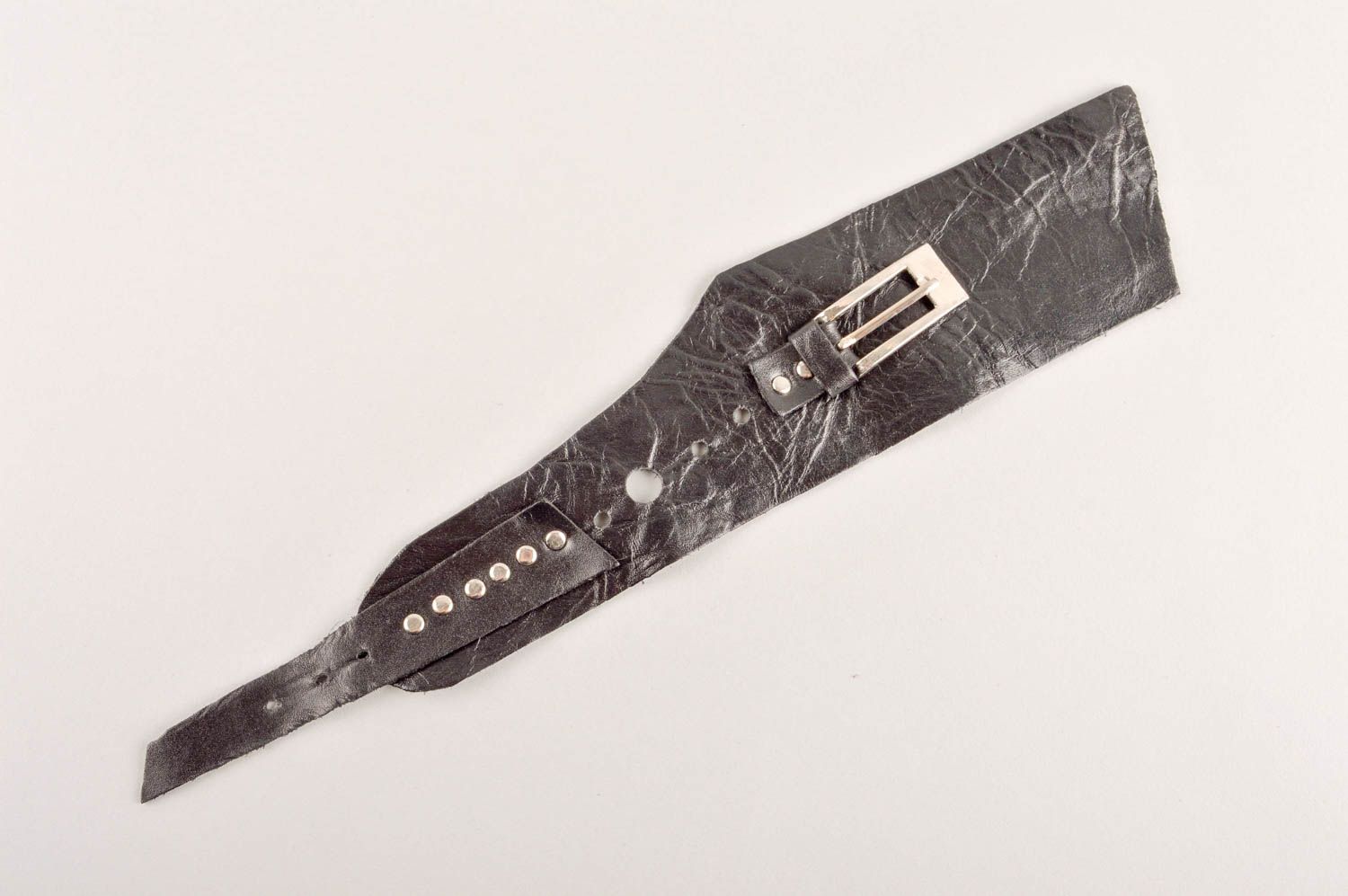 Pulsera de cuero hecha a mano con remaches accesorio para mujer regalo original foto 2