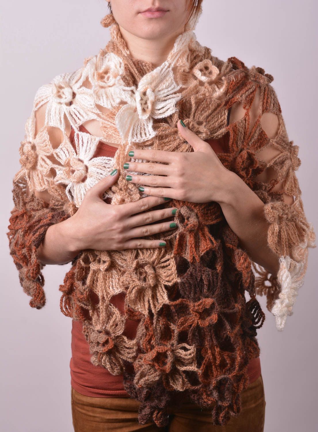 Châle en tricot Accessoire fait main angora au crochet marron Cadeau pour femme photo 1