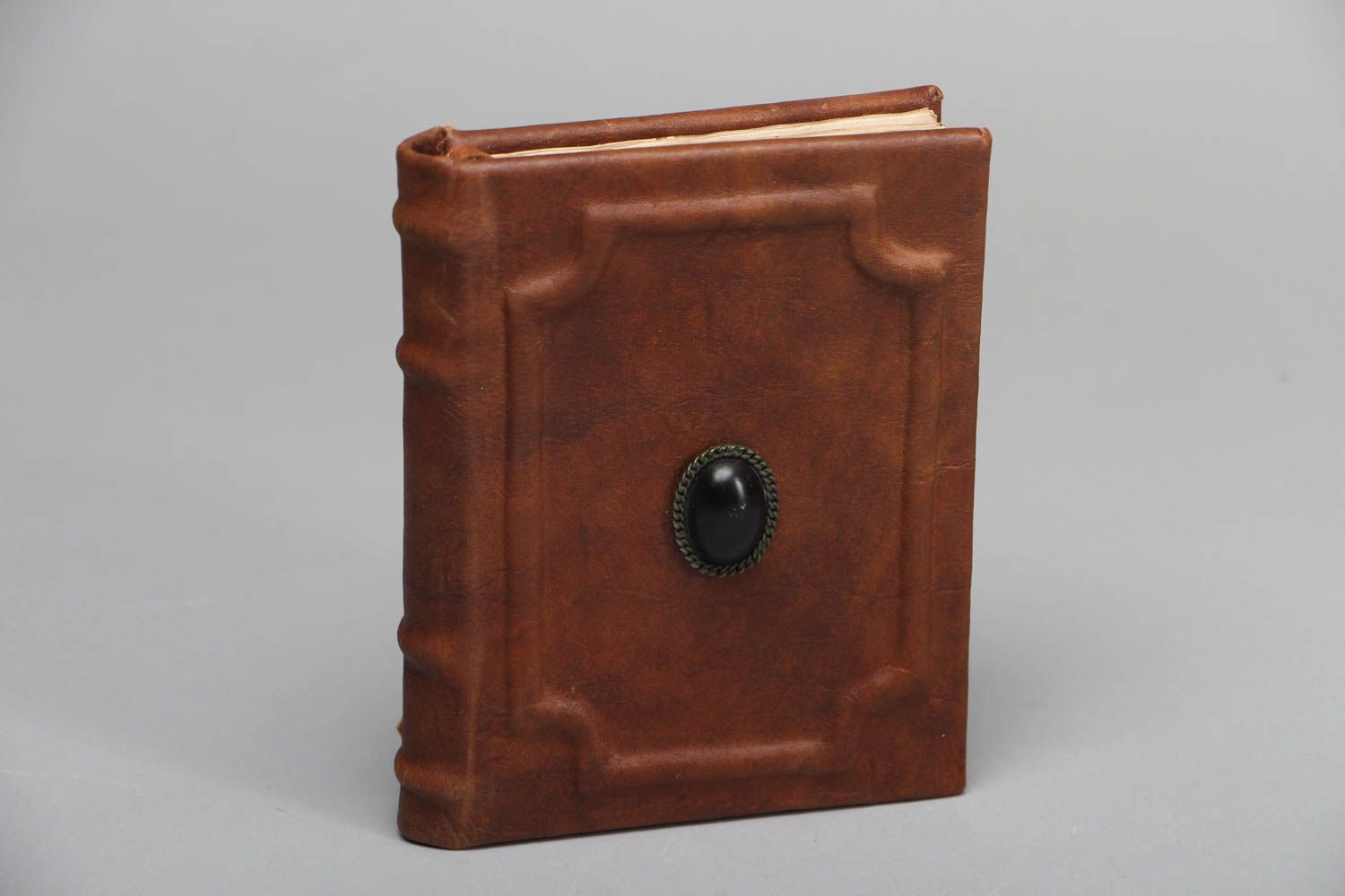 Handmade notebook in brown leather cover photo 1