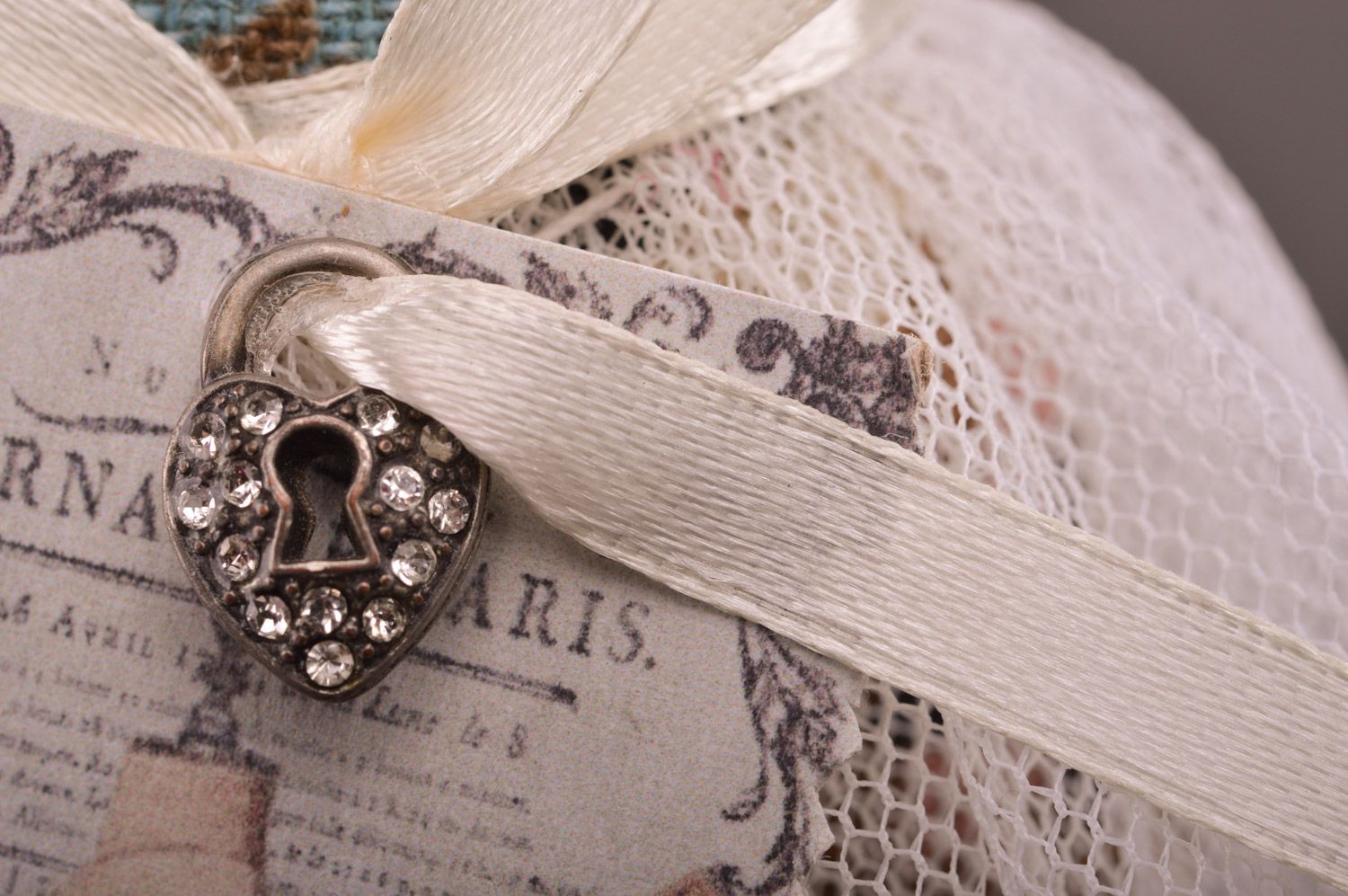Манекен для украшений ювелирных и бижутерии ручной работы игольница Невеста фото 1