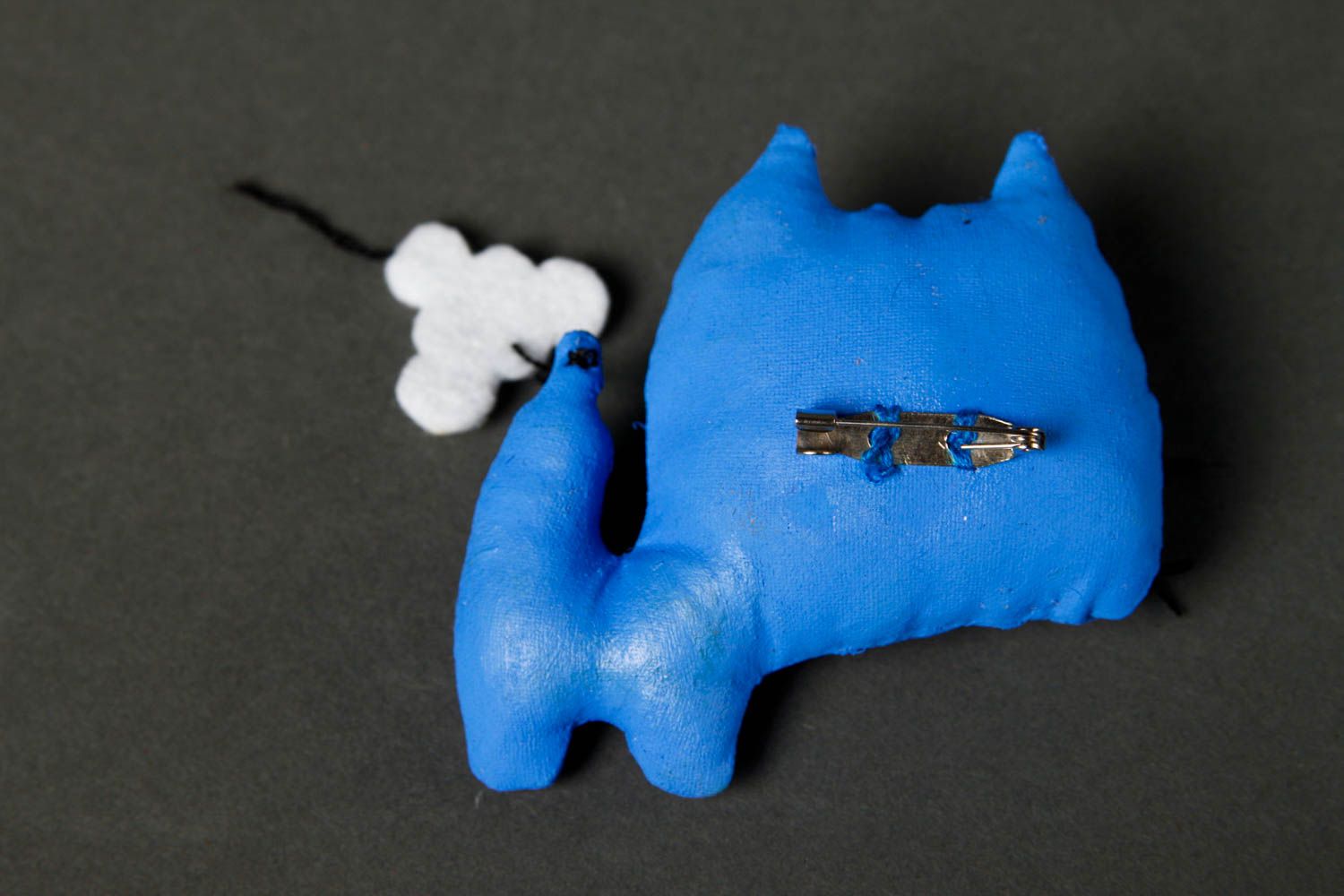 Broche textile Bijou fait main Accessoire femme chat bleu drôle en coton photo 3