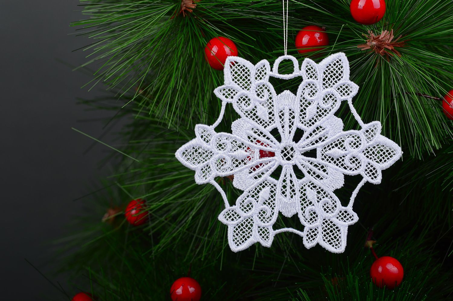 Christmas decor snowflake toy handmade lace Christmas souvenir decor use only photo 1