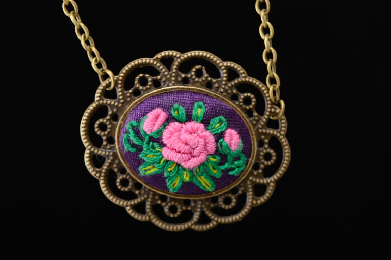Designer pendant with embroidery on long chain photo 3