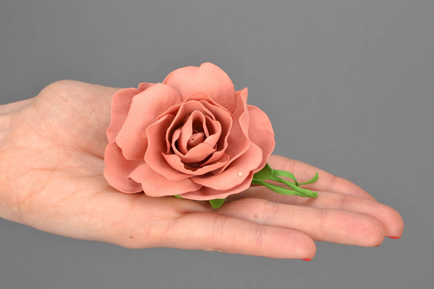 Broche en tissu de foamiran faite main Rose photo 2