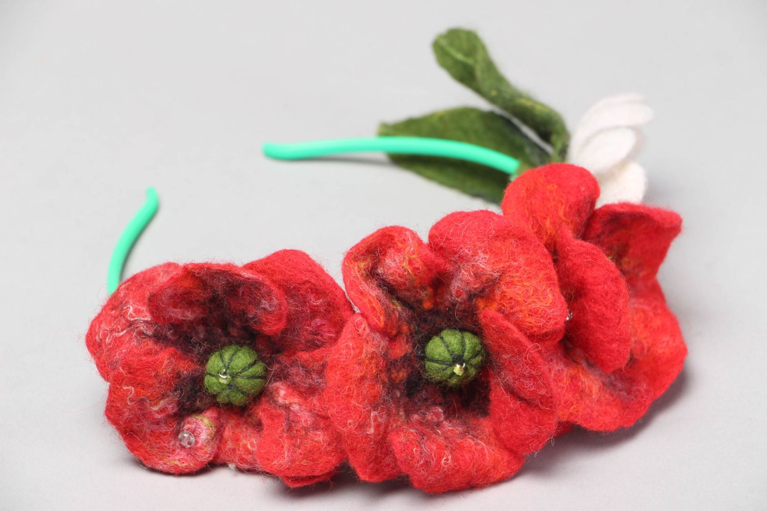 Wool felted headband with poppies and camomiles photo 1