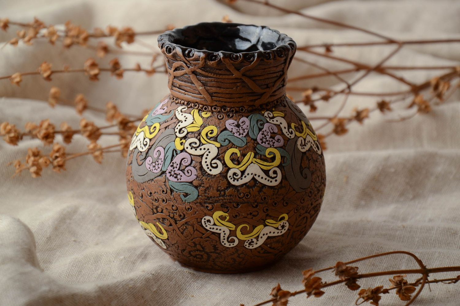 Глиняная ваза декоративная  фото 1