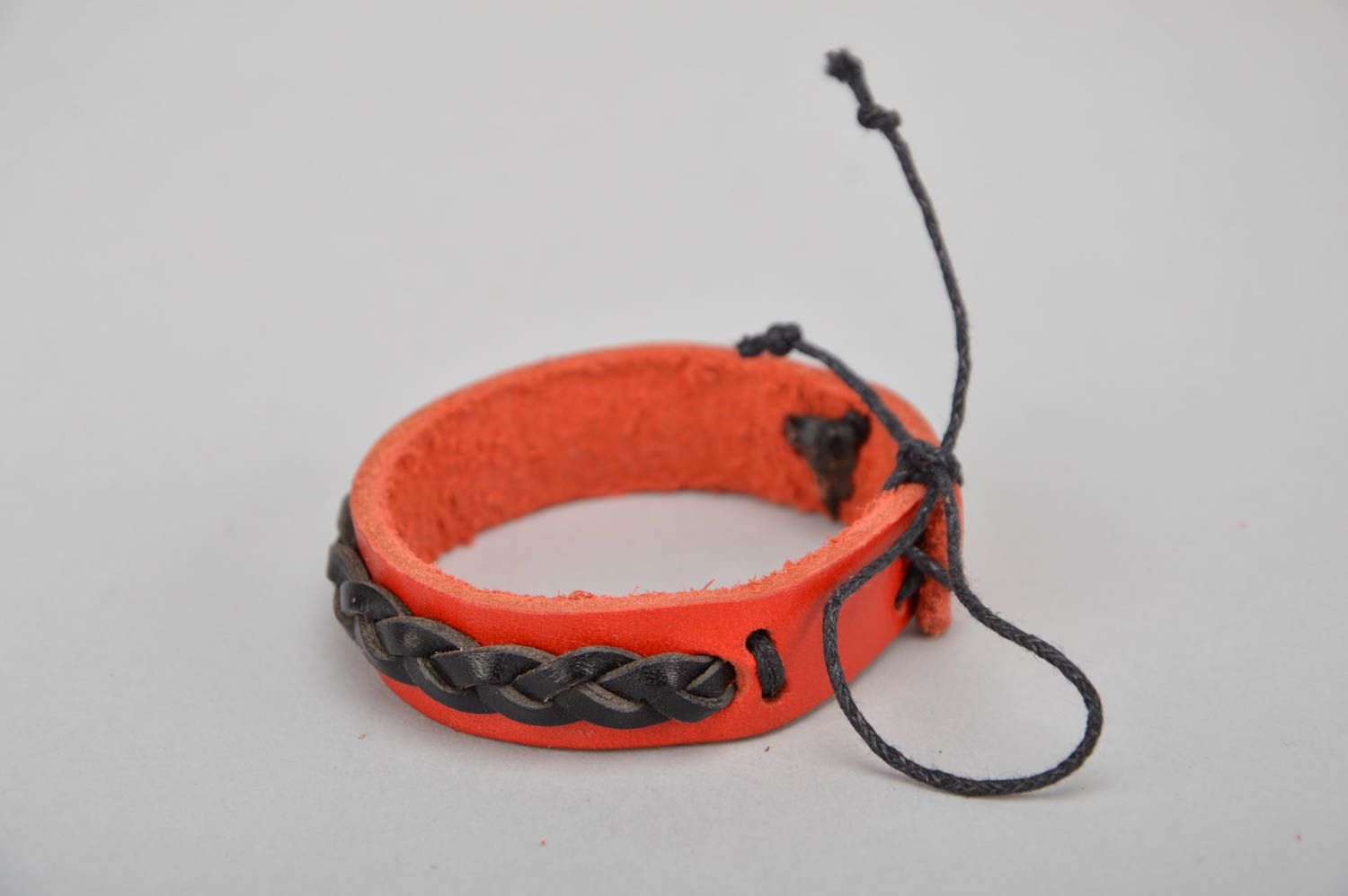 Handmade designer genuine leather wrist bracelet of red and black colors unisex photo 4