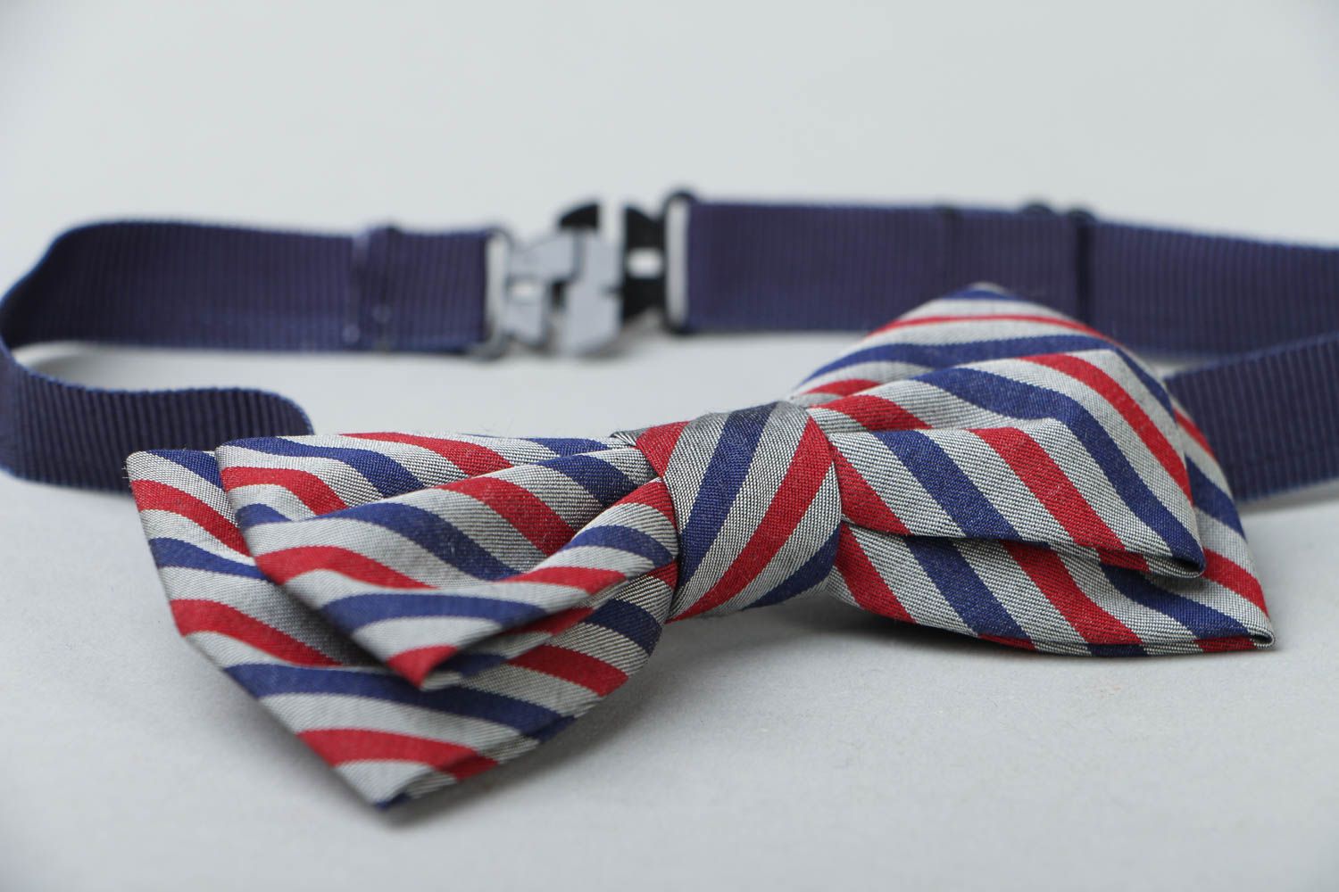 Handmade fabric bow tie photo 2