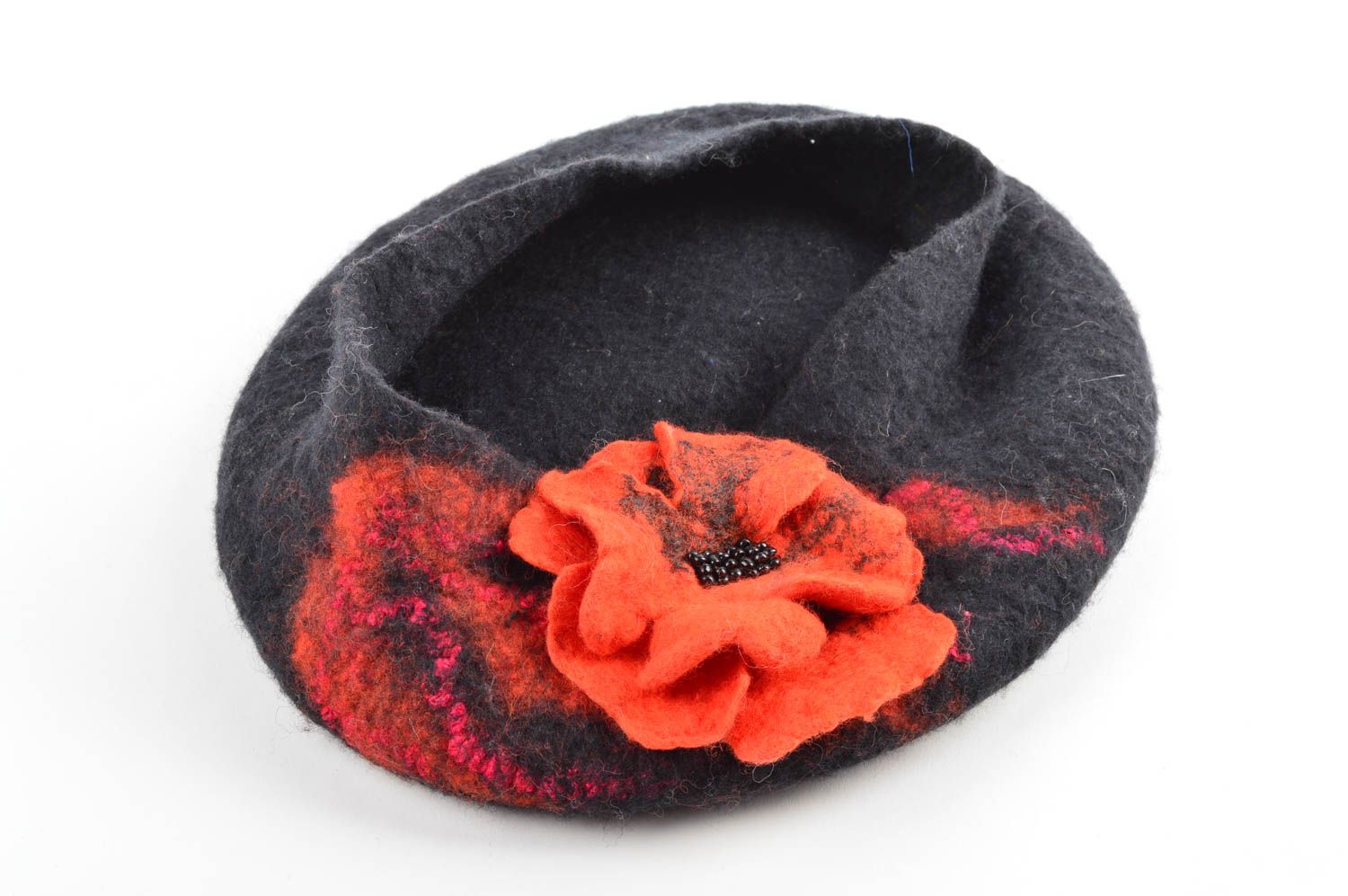 Modisches Accessoire handmade Baskenmütze Damen stilvolle Winter Mütze mit Blume foto 4