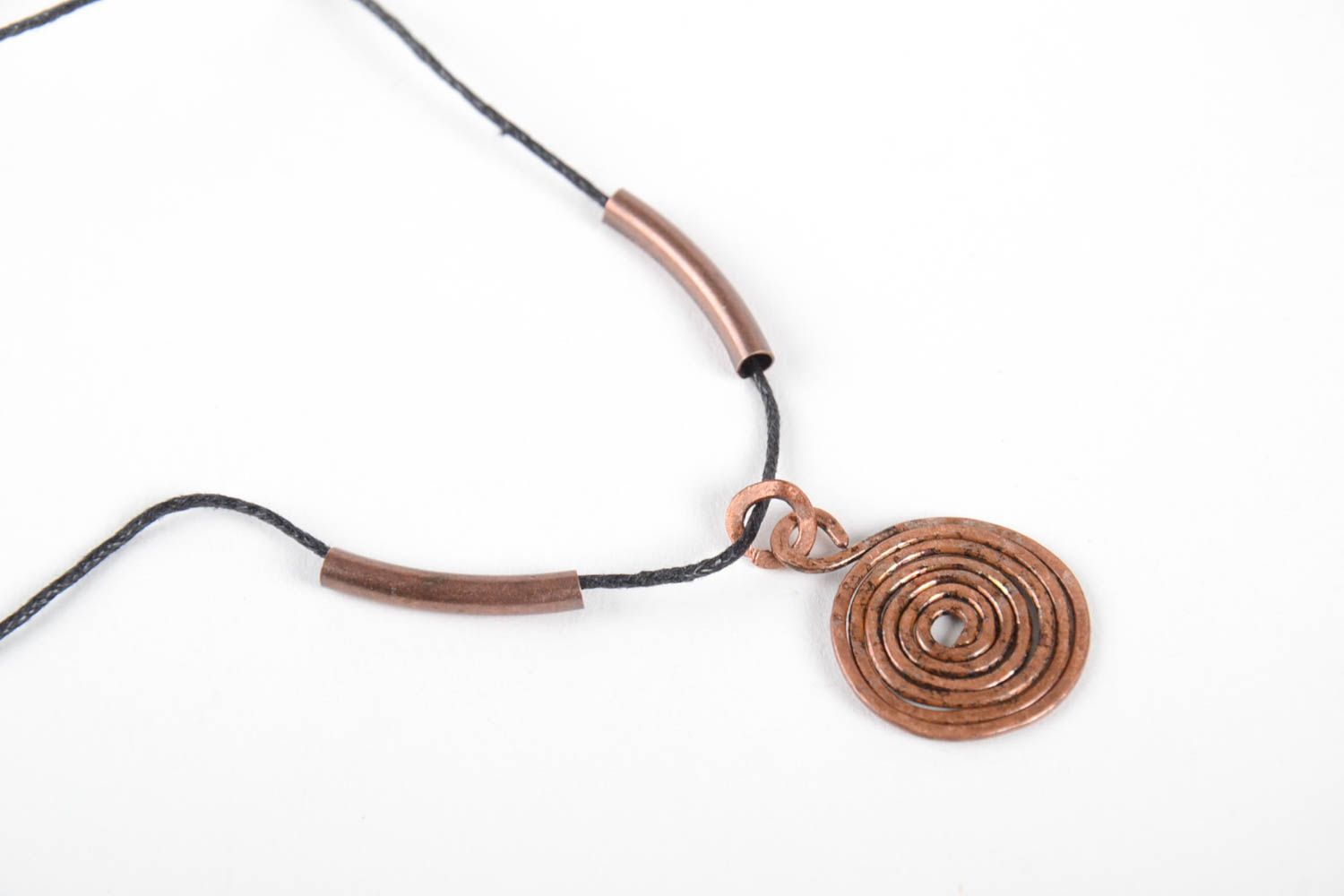 Pendentif rond Bijou fait main spirale en cuivre wire wrapping Cadeau femme photo 3