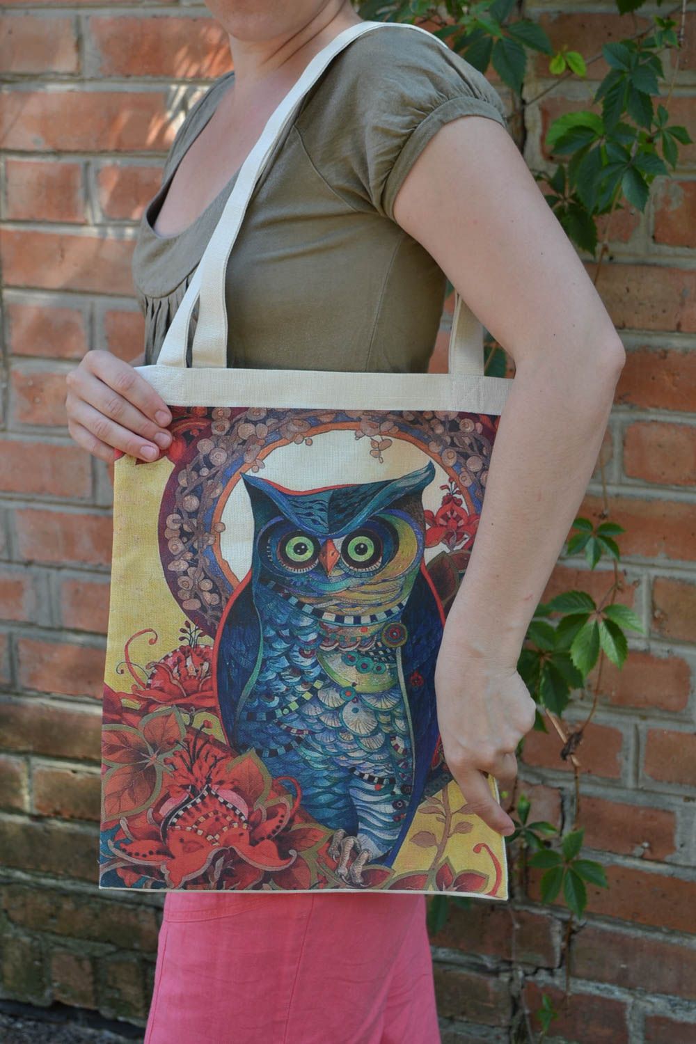 Handmade painted beautiful bag with long handles with print in shape of owl photo 1