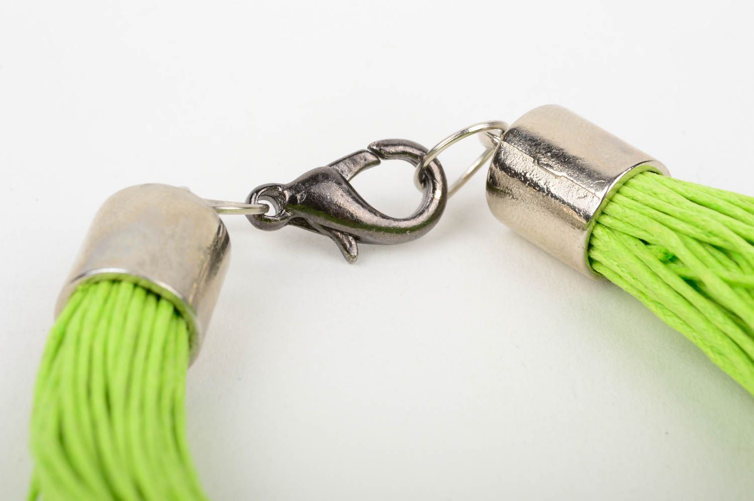 Bracelet fantaisie Bijou fait main fils vert fluo Accessoire pour femme photo 4