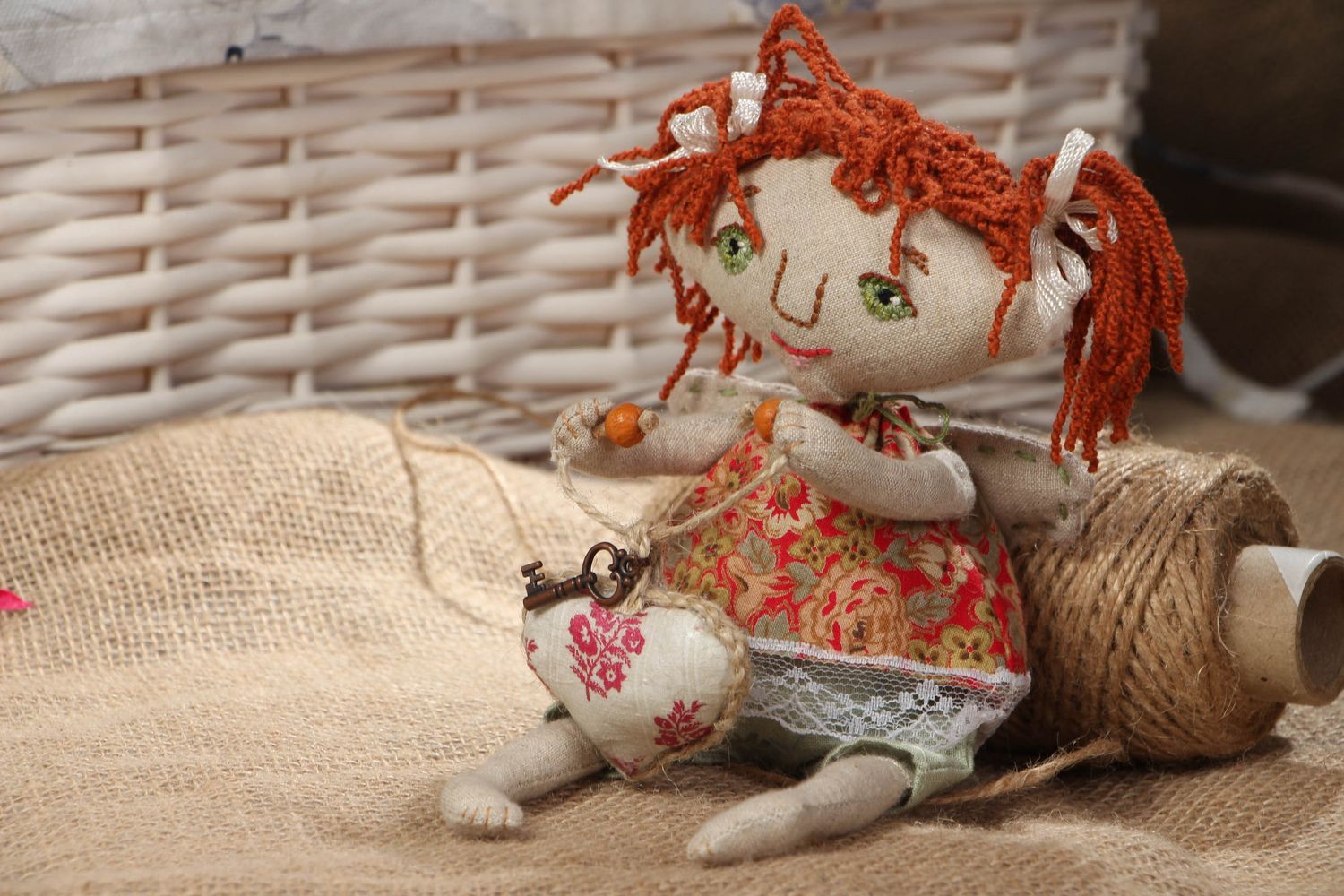 Текстильная кукла ручной работы для интерьера фото 5