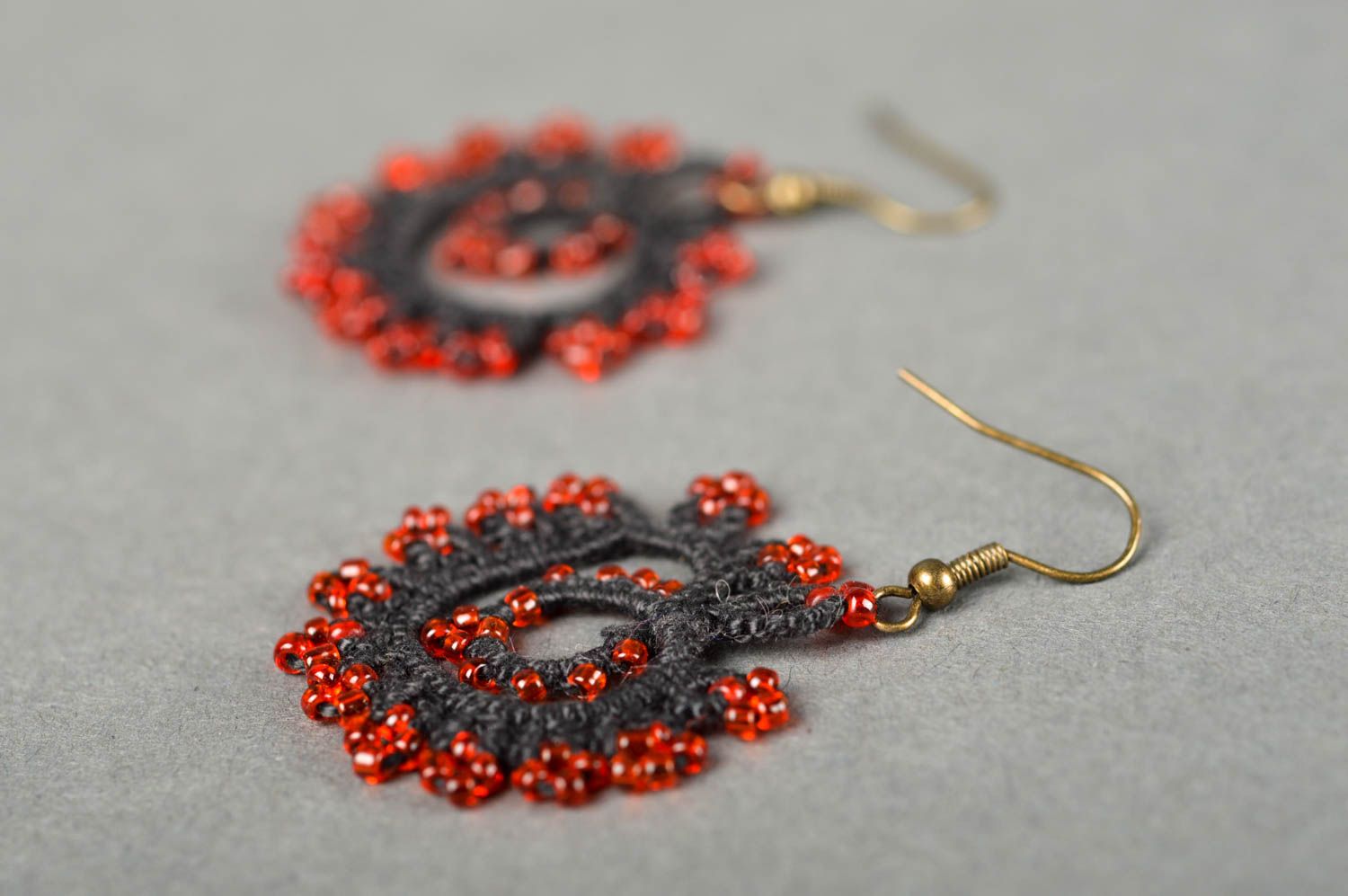 Cute handmade beaded earrings textile earrings tatting ideas artisan jewelry photo 3