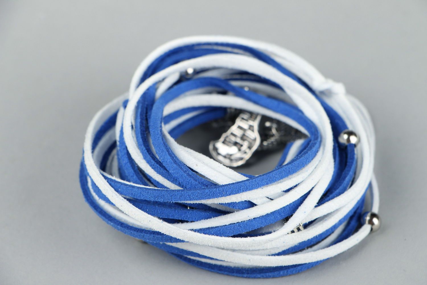 Blau-weißes Armband im Marine-Stil foto 2