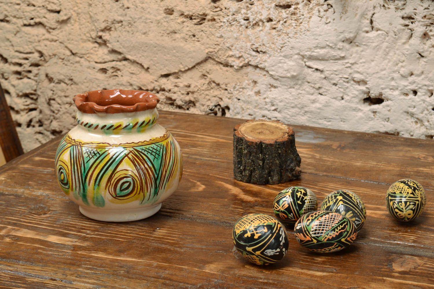 Маленькая керамическая ваза для цветов покрытая глазурью ручной работы фото 1