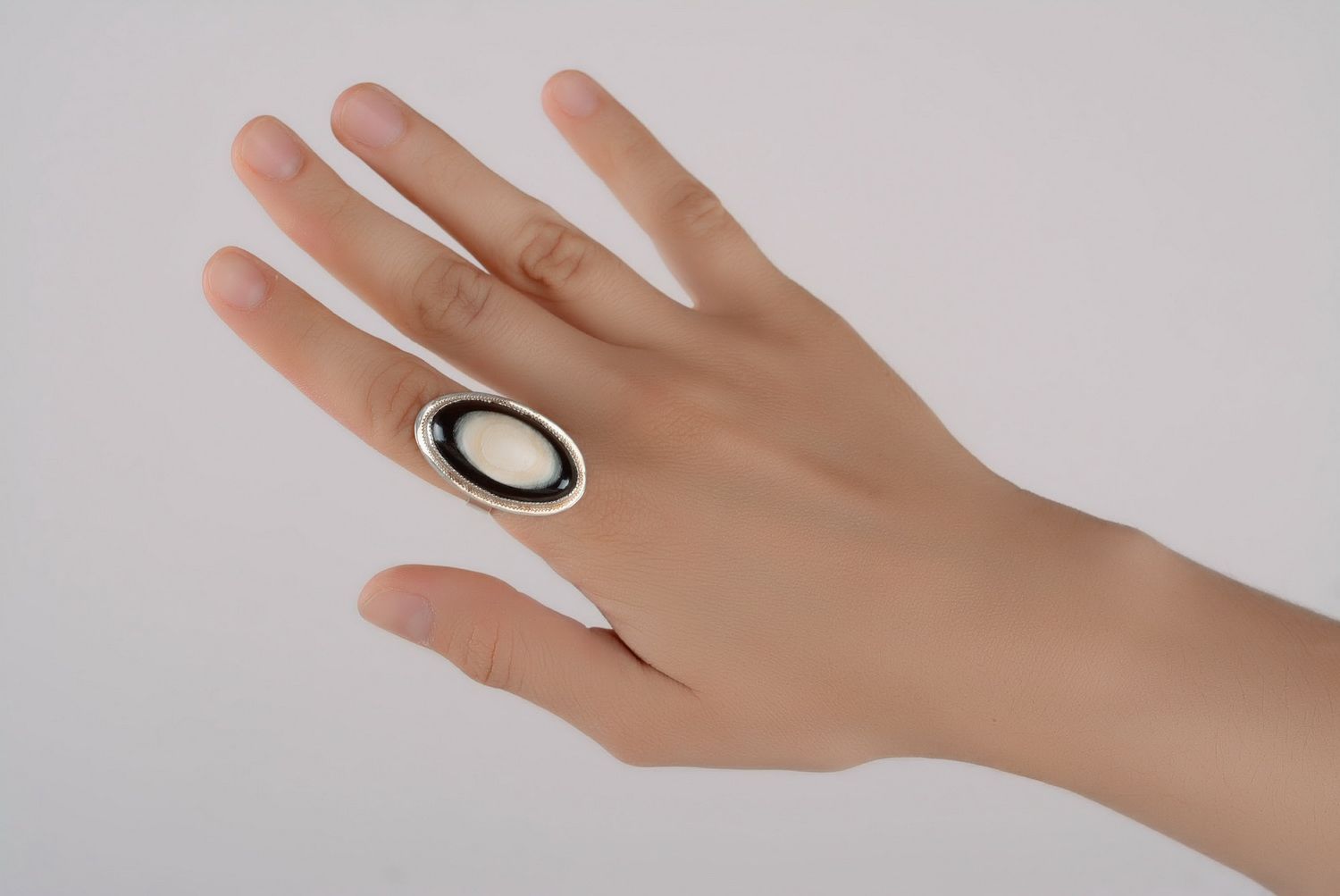 Massiver Ring mit Kuhhorn foto 2