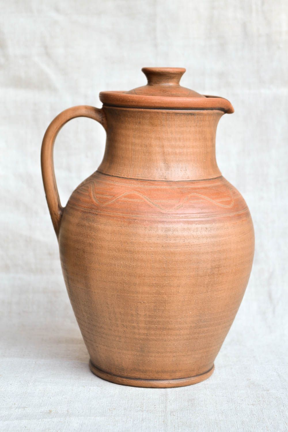 90 oz ceramic wine pitcher with handle and lid in terracotta color 2,4 lb photo 3