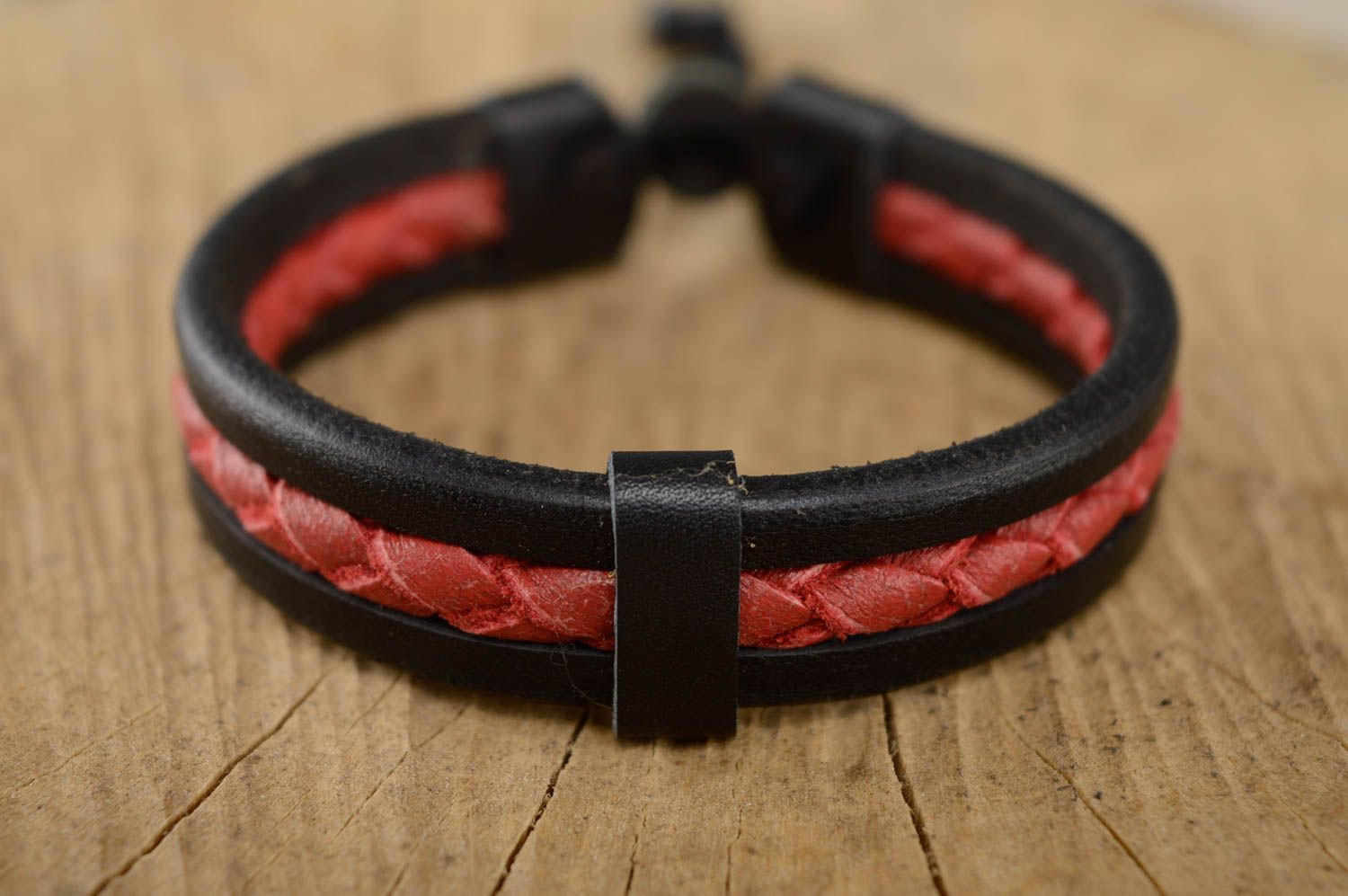 Black and red woven leather bracelet photo 1