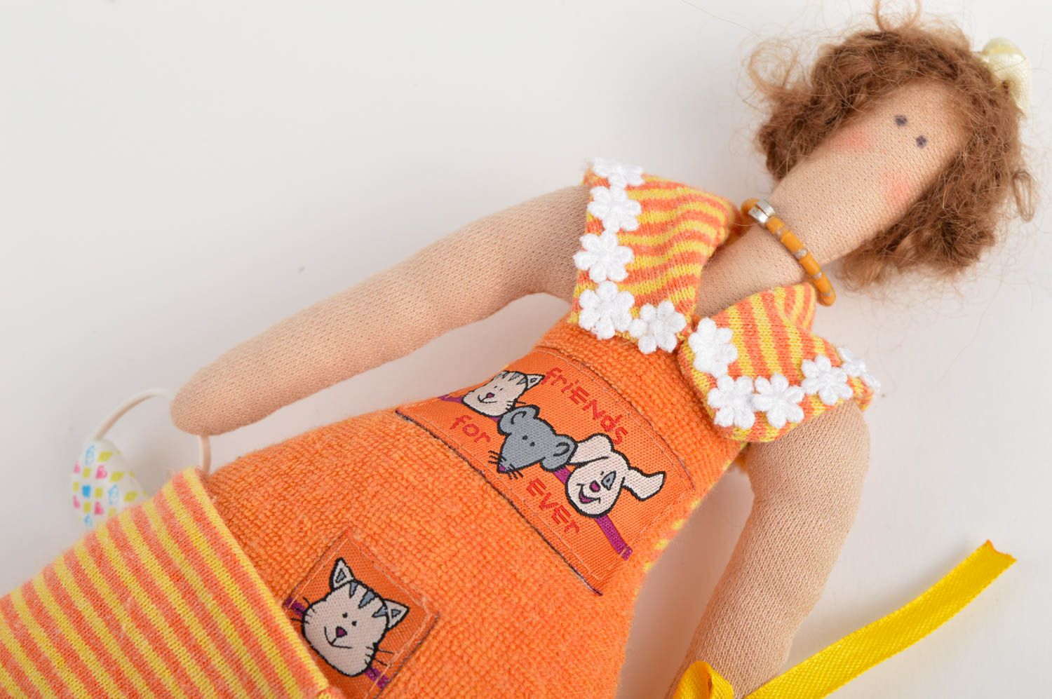 Poupée chiffon faite main Jouet en tissu orange Cadeau pour enfant tendance photo 4