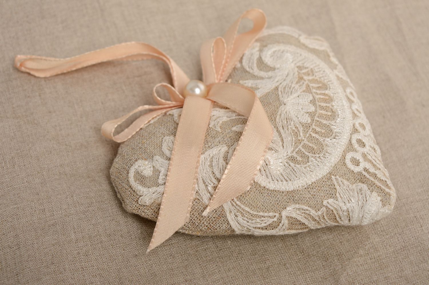 Linen interior hanging heart in vintage style photo 1