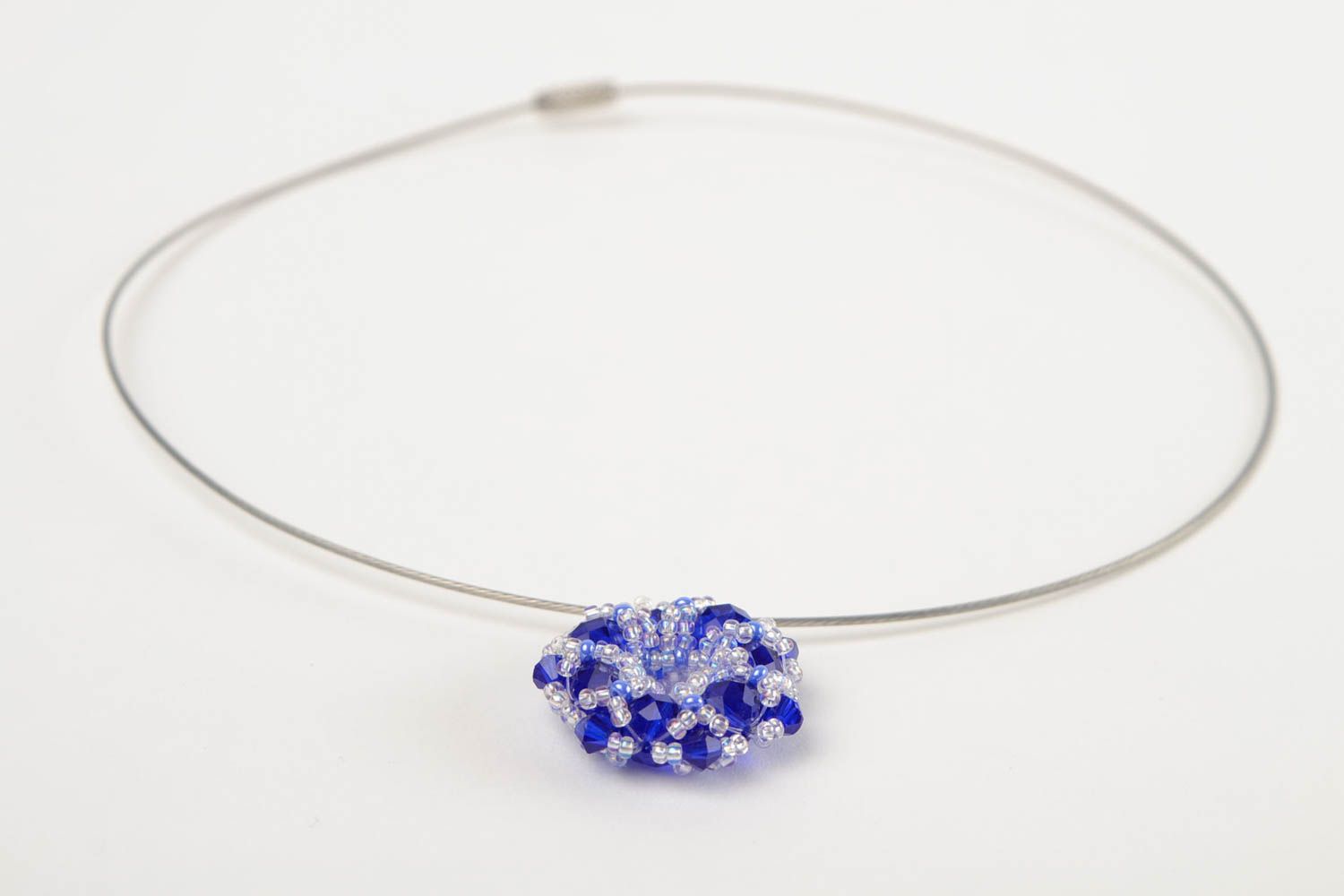 Pendentif perles de rocaille Bijou fait main Accessoire femme bleu blanc photo 5
