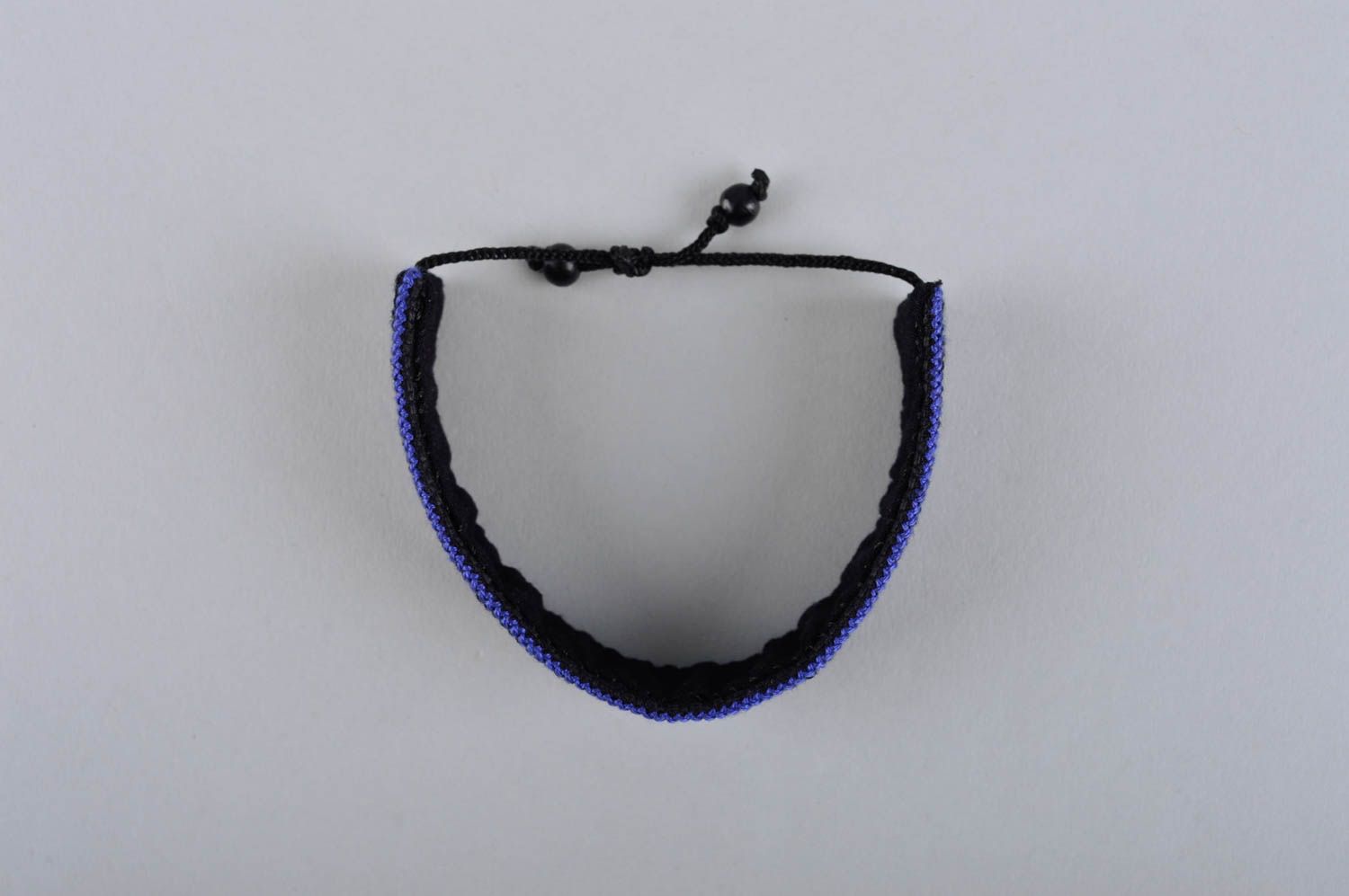 Браслет ручной работы тканевый браслет на завязках вышитый браслет темный фото 3